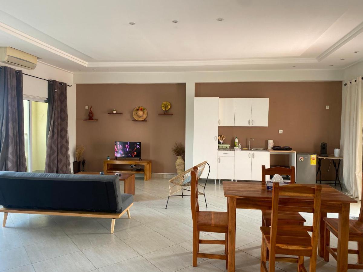 L'Oasis Guesthouse Cotonou Eksteriør bilde