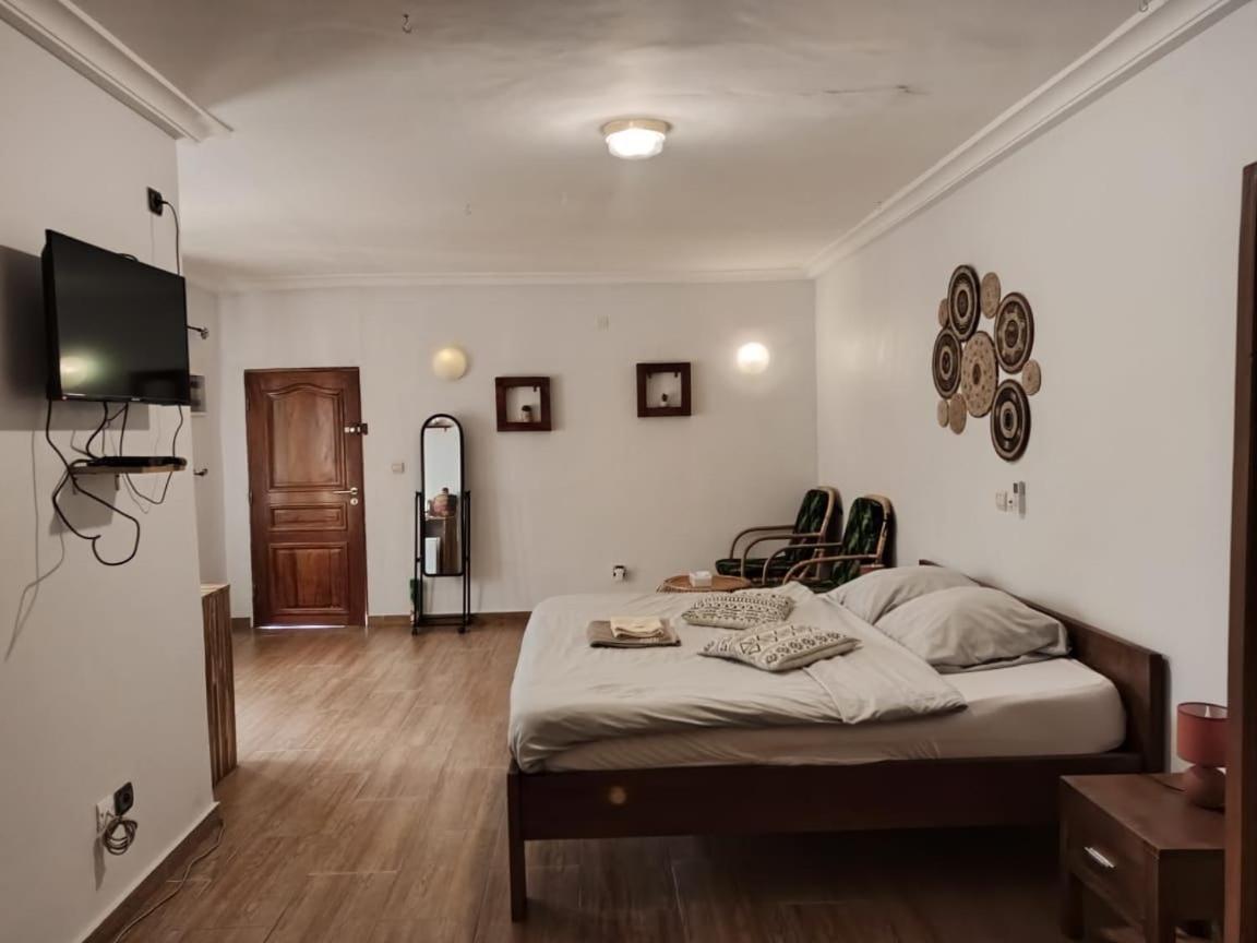 L'Oasis Guesthouse Cotonou Eksteriør bilde