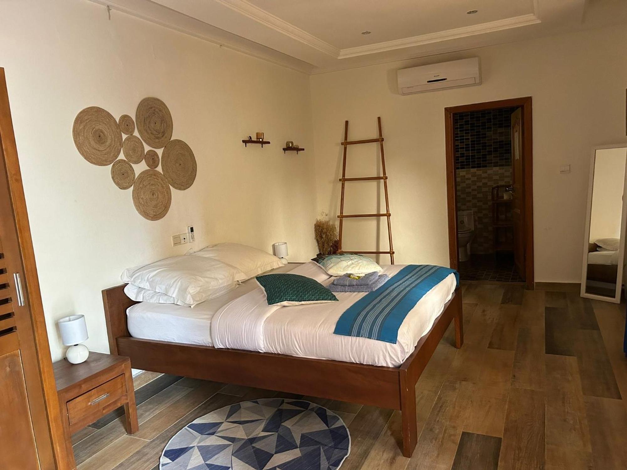 L'Oasis Guesthouse Cotonou Eksteriør bilde