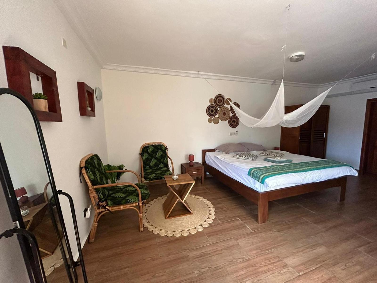 L'Oasis Guesthouse Cotonou Eksteriør bilde