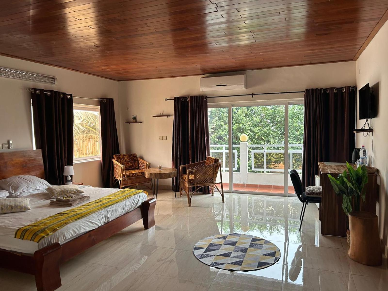 L'Oasis Guesthouse Cotonou Eksteriør bilde